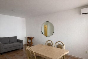 Casa, 2 camere da letto, patio | Interni