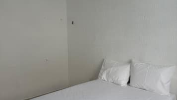 House, 2 Bedrooms, Patio | Bed sheets
