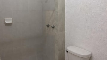 House, 2 Bedrooms, Patio | Bathroom