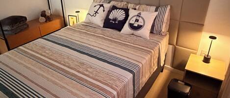2 Schlafzimmer, BĂŒgeleisen/BĂŒgelbrett, WLAN, BettwĂ€sche