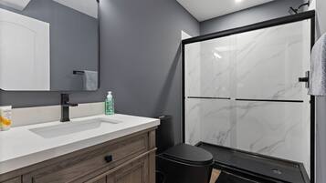 Towels, soap, shampoo, toilet paper