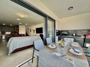 Dining - Villa with swimming pool (Malinska)