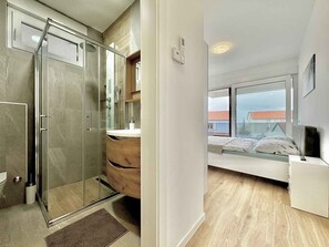Bathroom - Villa with swimming pool (Malinska)