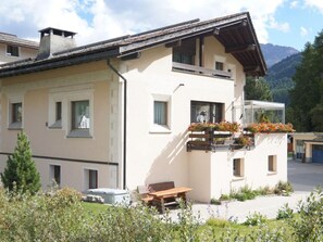Exterior - Chesa Chastelets by Interhome (Sils Maria)