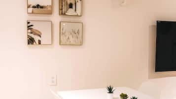 Classic Room | Dining