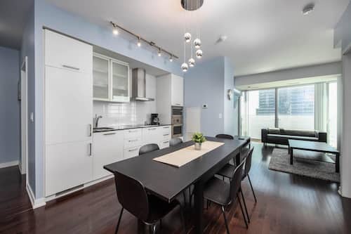 Superior Suite, 3 Bedrooms | Private kitchen | Fridge, microwave, oven, stovetop