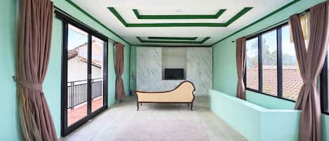 Habitación familiar, vista al lago | Interior