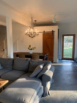 Living area - Modern Minimalist Retreat on 16 Acres (Kerhonkson)
