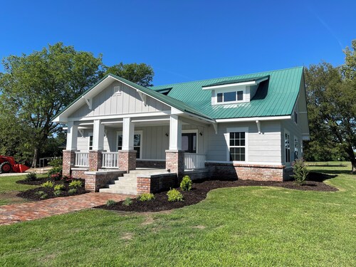 Coffeyville’s Green Gable Getaway