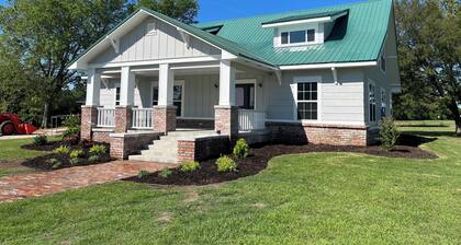 Coffeyville’s Green Gable Getaway