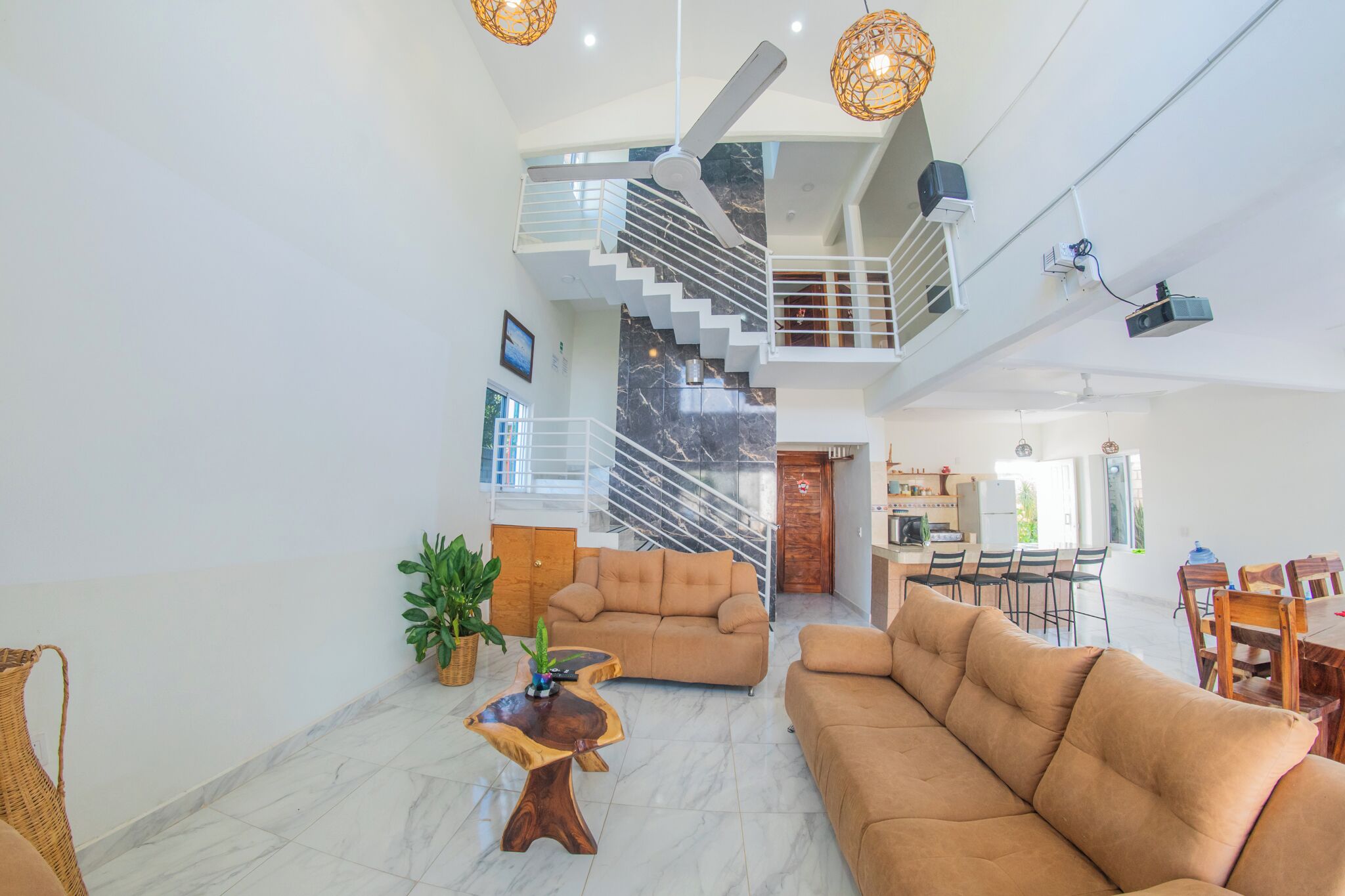 Family House, Air conditioning | Living area