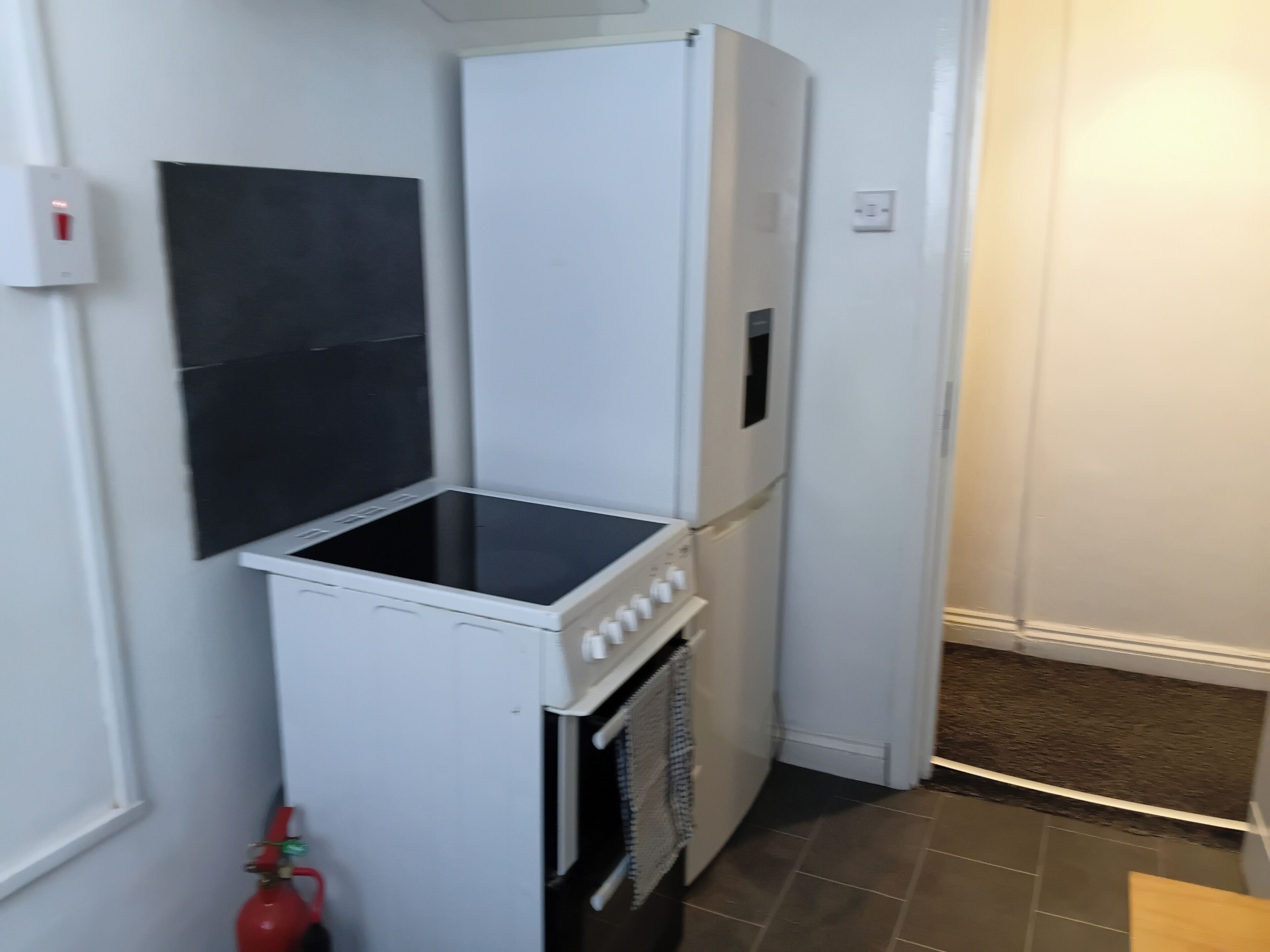 Fridge, oven