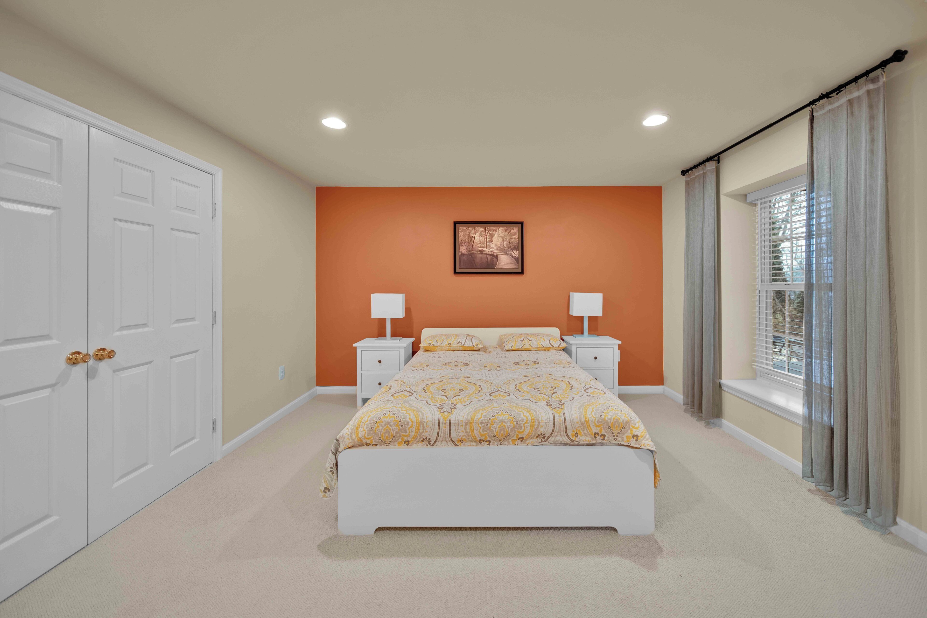 2 bedrooms, desk, iron/ironing board, free WiFi