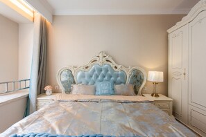 3 bedrooms, WiFi, bed sheets