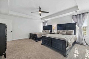 4 bedrooms, WiFi, bed sheets - The Fort Haven | Spacious 4BR Near Ft. Campbell (Clarksville)