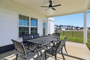 Outdoor dining - The Fort Haven | Spacious 4BR Near Ft. Campbell (Clarksville)