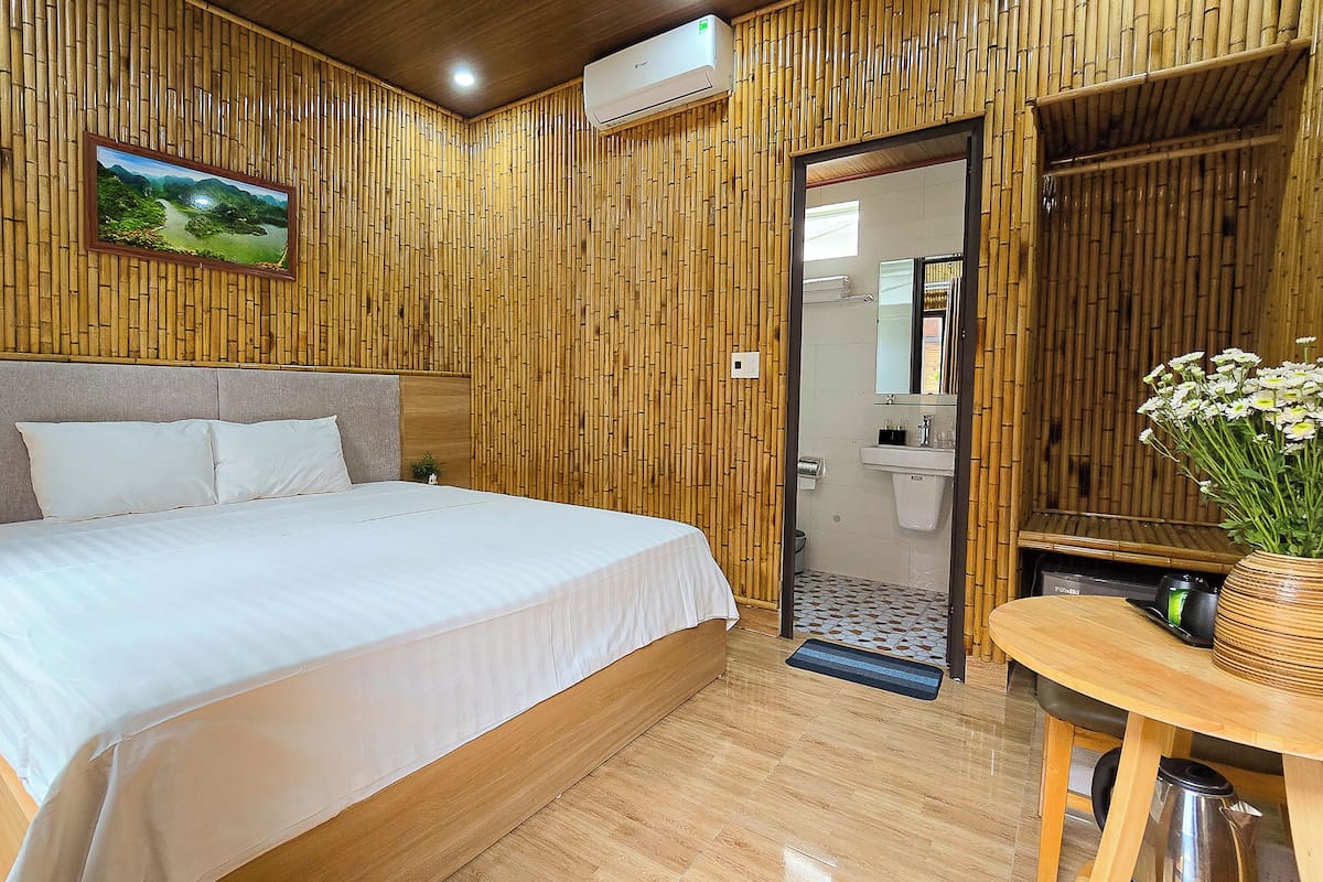 Deluxe Double Room, Garden View