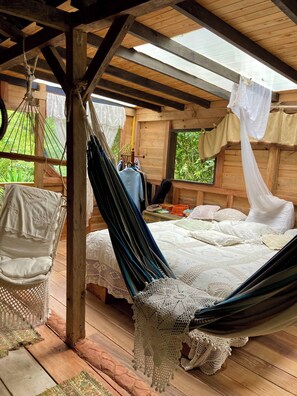 Casa, 4 quartos, vista para o jardim