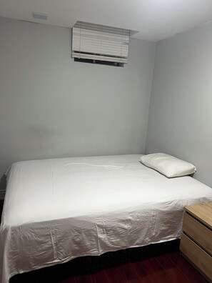 1 多间卧室、熨斗/熨衣板、WiFi、床单