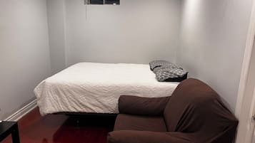 1 bedroom, iron/ironing board, WiFi, bed sheets