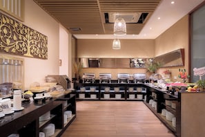 Daily continental breakfast for a fee - Clover Hotel Phnom Penh (Phnom Penh)