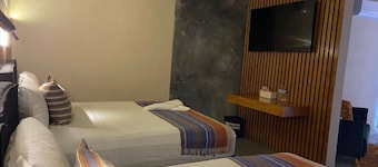Hotel Aeropuerto Ángel Albino Corzo