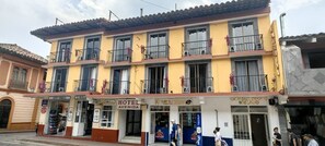 Fachada da propriedade