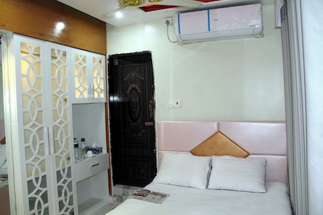 Free WiFi. Hotel Safari International Patuakhali