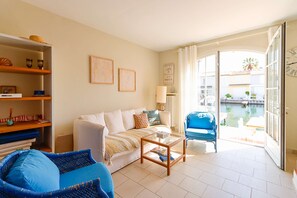 TV - PORT GRIMAUD 2-bedroom house - Terrace, A/C, Mooring (PORT GRIMAUD)