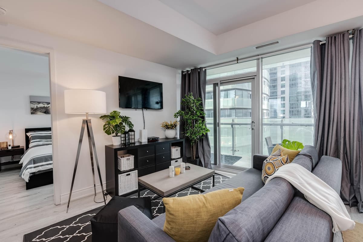 Deluxe Suite, 2 Bedrooms, Non Smoking | Living area