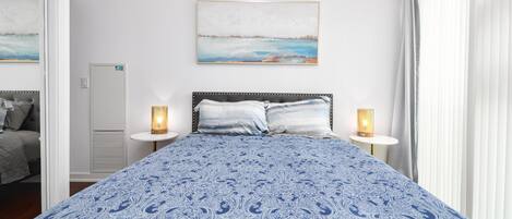 Suite Prestigio, 1 habitación, para no fumadores, baño privado | Decoración personalizada, muebles diferentes y wifi gratis
