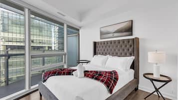 Deluxe Suite, 2 Bedrooms, Non Smoking | Individually decorated, individually furnished, free WiFi, bed sheets