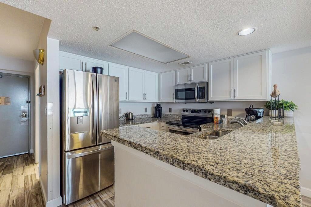 Coffee/tea maker, microwave, oven, dishwasher