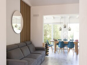 TV - The Baby Suite, modern and refined (Portoferraio)