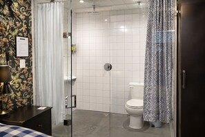 Classic Room | Bathroom - Palmerston Luxe Hotel (Toronto)