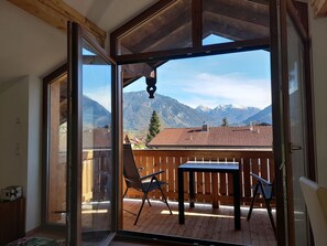 Interior - Vacation apartment Gipfelglück 76sqm, balcony, 1 bedroom, WLAN, max. 2 pax, dogs allowed. (Ruhpolding)