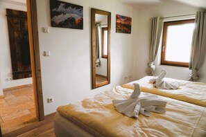 Internet, bed sheets - Vacation apartment Gipfelglück 76sqm, balcony, 1 bedroom, WLAN, max. 2 pax, dogs allowed. (Ruhpolding)