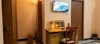 Abra Palace Luxury Villa