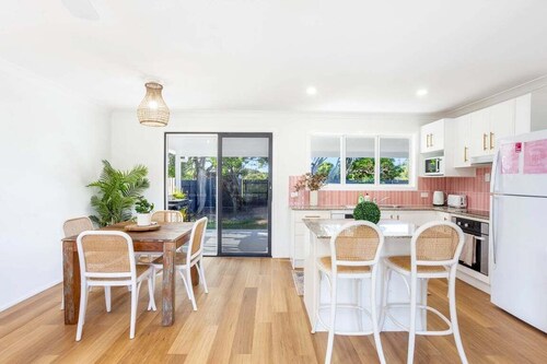 Farnborough Beach Cottage