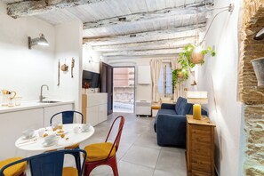 Dining - Vrbo Property (Cagliari)