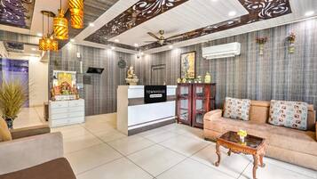House | Reception