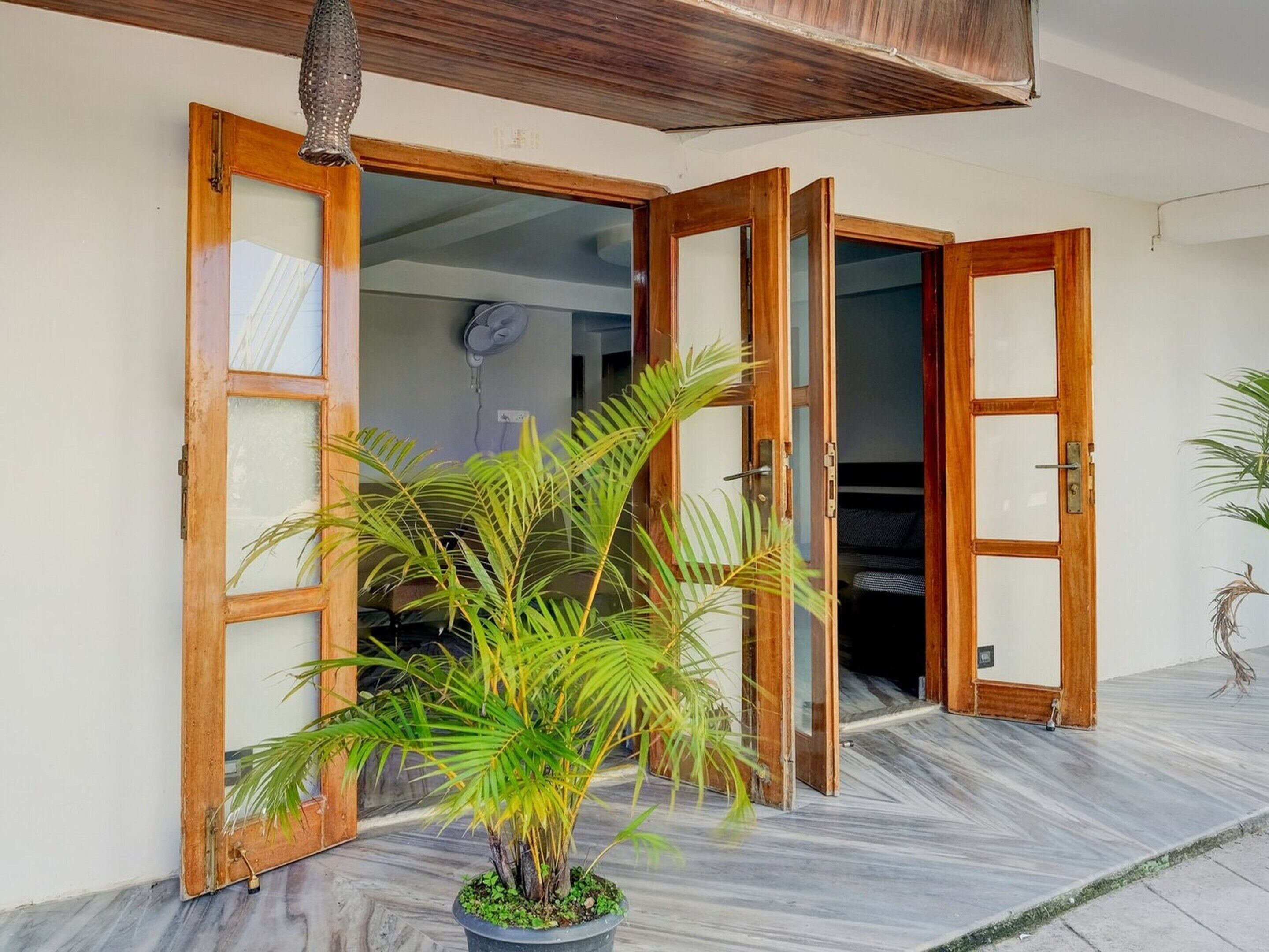 House | Reception