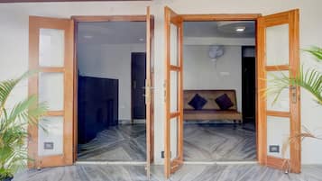 House | Reception