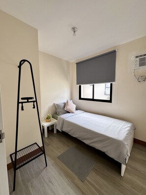 3 bedrooms, iron/ironing board, Internet, bed sheets - Cozy Scandi-Industrial House - Perfect for Family (San Pablo City)