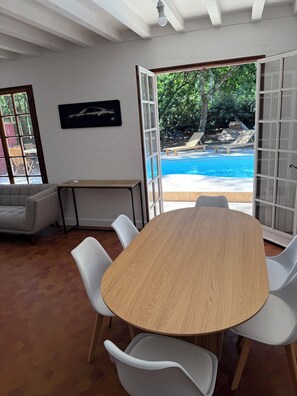 Dining - Vrbo Property (Lège-Cap-Ferret)