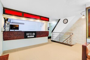 Reception - Super Deluxe Room Hotel O Clock Tower (Ludhiana)