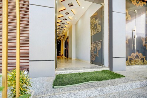 Premium Anisabad Near Mahavir Sansthan