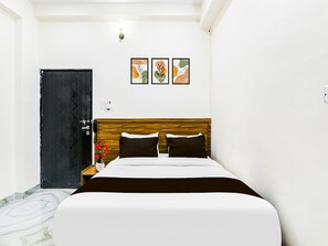 House - Classic With Balconybhu IIT Mahamanpuri BLW (Varanasi)