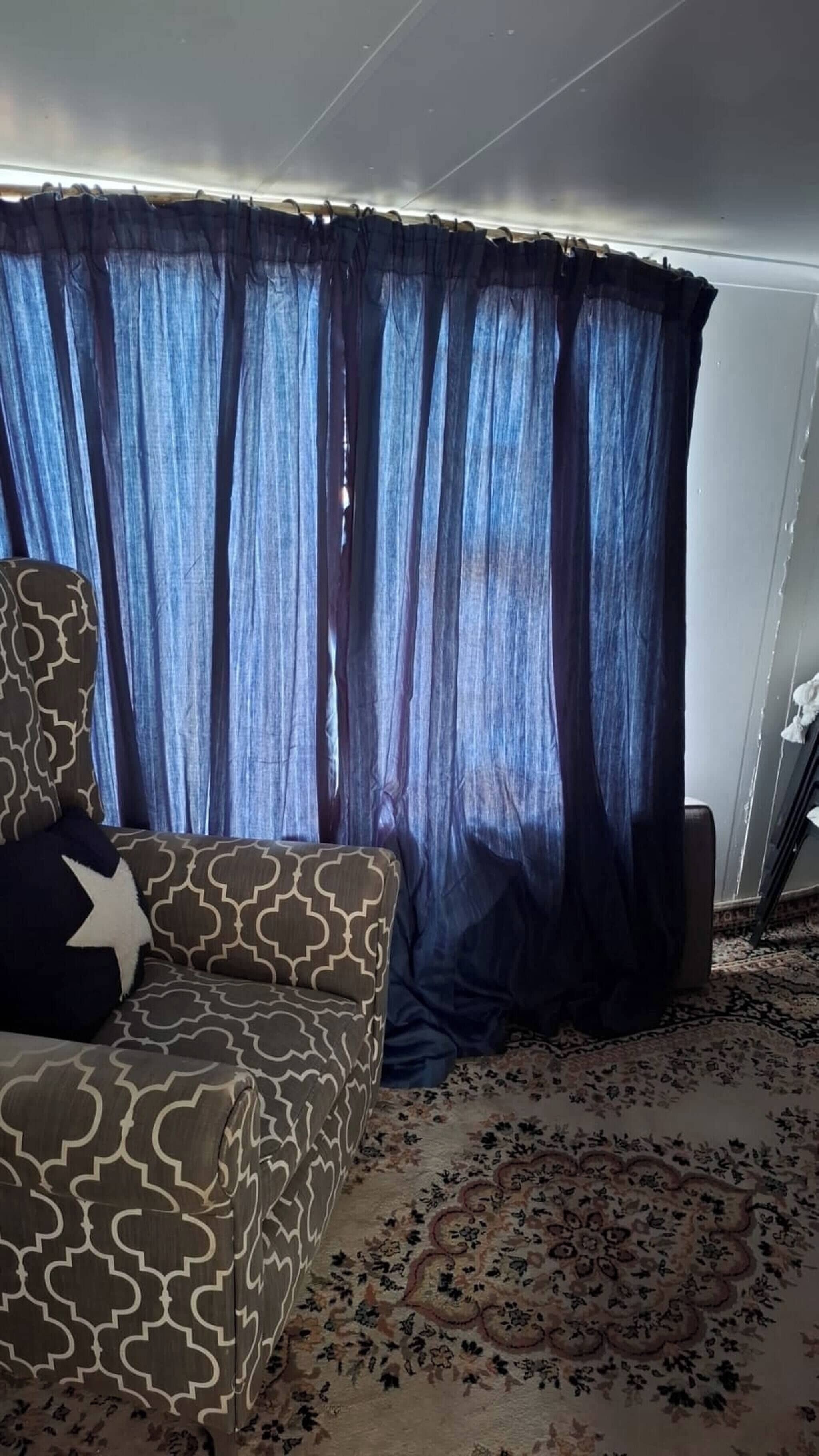 House, 3 Bedrooms, Smoking, Balcony | Living room