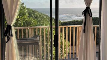 House, 3 Bedrooms, Smoking, Balcony | 3 bedrooms
